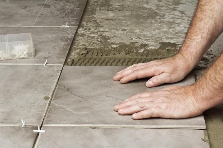 Nos conseils pour une pose de carrelage au sol réussie à Saint-Lô